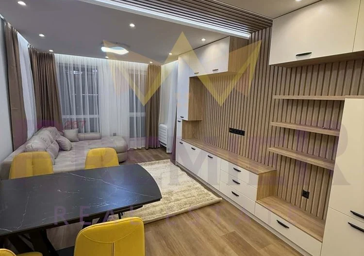 ИМОТИ ПРЕМИЕР ви предлага за продажба луксозен тристаен апартамент  м-т.Пчелина гр.Варна -  - снимка 1 - Имоти Премиер