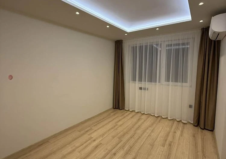 ИМОТИ ПРЕМИЕР ви предлага за продажба луксозен тристаен апартамент м-т.Пчелина гр.Варна - - снимка 6 - Имоти Премиер