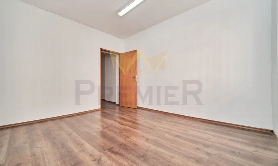 Интересен имот с множество възможности / район Лятно кино Тракия - - снимка 5 - Имоти Премиер