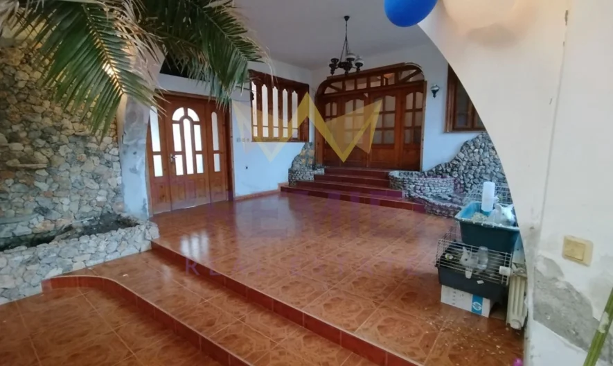 ИНВЕСТИЦИОНЕН ИМОТ |  КЪЩА ЗА ГОСТИ /  ХОСПИС  ИЛИ КЪЩА ЗА ЦЕЛОГОДИШНО ЖИВЕЕНЕ  с. Климентово обл.ВАРНА -  - снимка 3 - Имоти Премиер