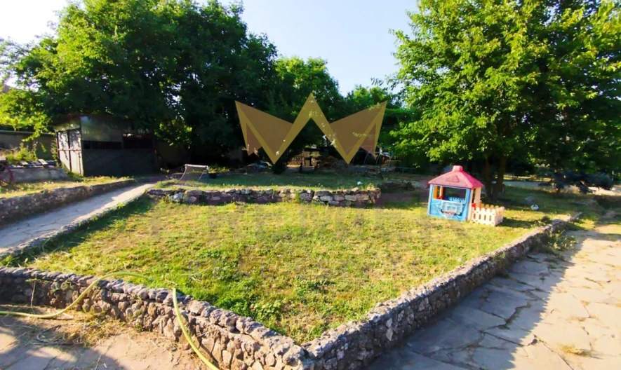 ИНВЕСТИЦИОНЕН ИМОТ |  КЪЩА ЗА ГОСТИ /  ХОСПИС  ИЛИ КЪЩА ЗА ЦЕЛОГОДИШНО ЖИВЕЕНЕ  с. Климентово обл.ВАРНА -  - снимка 8 - Имоти Премиер