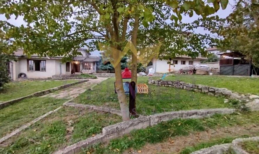 ИНВЕСТИЦИОНЕН ИМОТ |  КЪЩА ЗА ГОСТИ /  ХОСПИС  ИЛИ КЪЩА ЗА ЦЕЛОГОДИШНО ЖИВЕЕНЕ  с. Климентово обл.ВАРНА -  - снимка 8 - Имоти Премиер