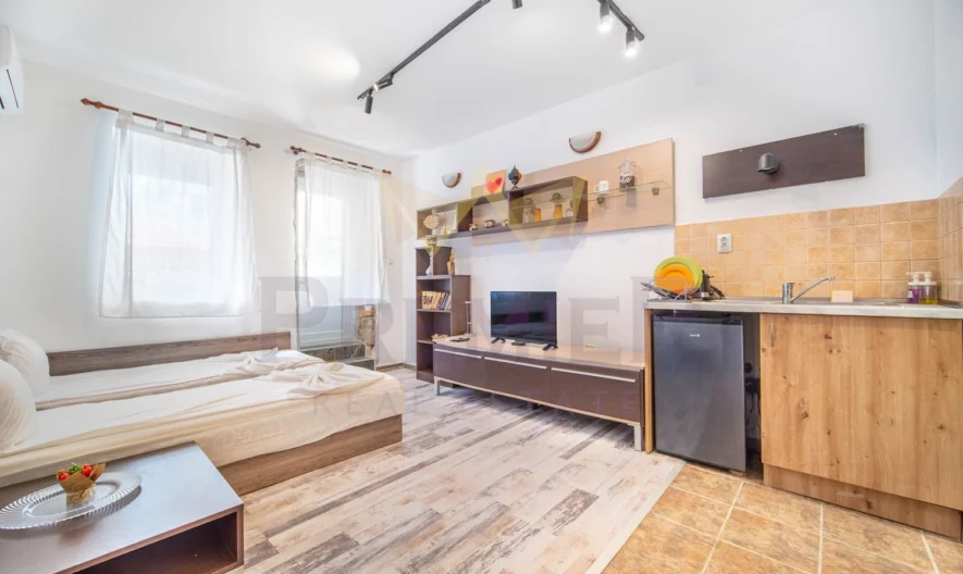 Инвестиционен имот в Идеален Център, гр. Варна -  - снимка 1 - Имоти Премиер