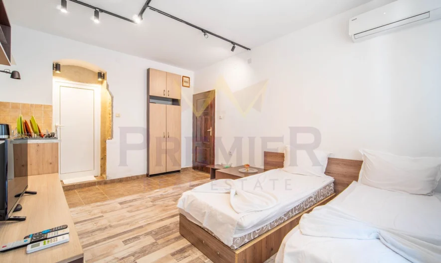 Инвестиционен имот в Идеален Център, гр. Варна -  - снимка 2 - Имоти Премиер