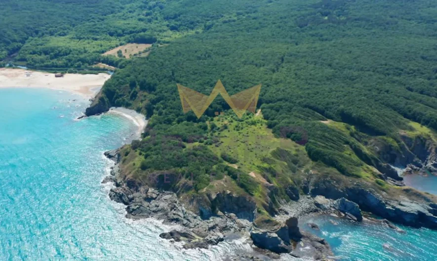 Инвестиционен парцел с отлична локация -  - снимка 1 - Имоти Премиер