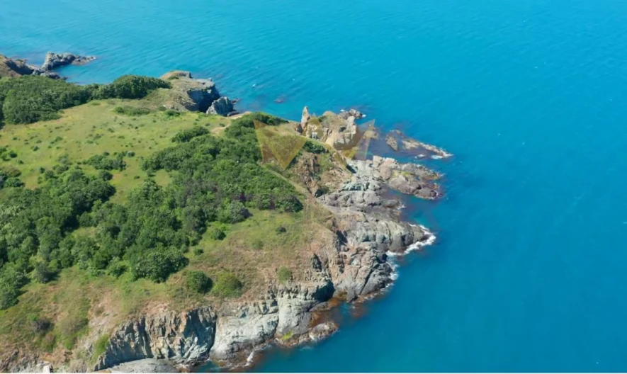 Инвестиционен парцел с отлична локация -  - снимка 7 - Имоти Премиер