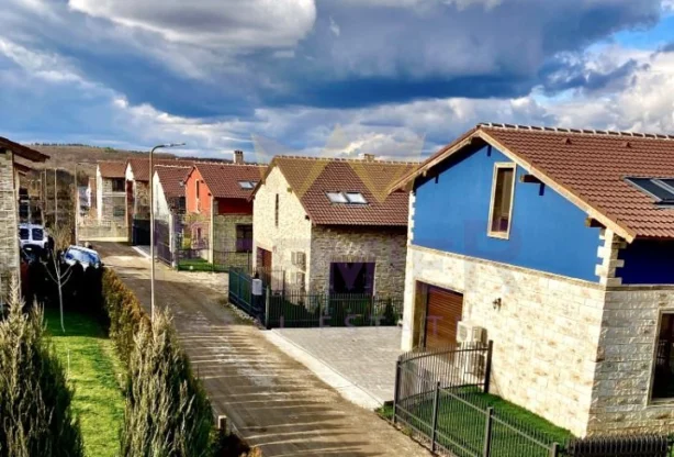 Агенция за недвижими имоти - Имоти Премиер - имот - 834456, Цена: 259900 EUR