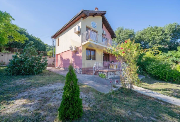 Агенция за недвижими имоти - Имоти Премиер - имот - 911980, Цена: 158000 EUR