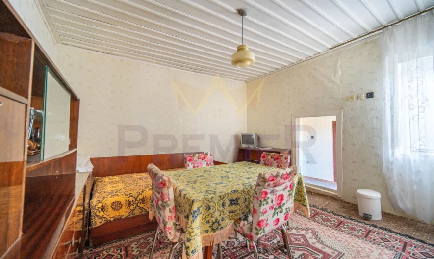 Къща (105 кв.м.) с двор (2514 кв.м.) в с. Селце, общ. Каварна, обл. Добрич. -  - снимка 8 - Имоти Премиер