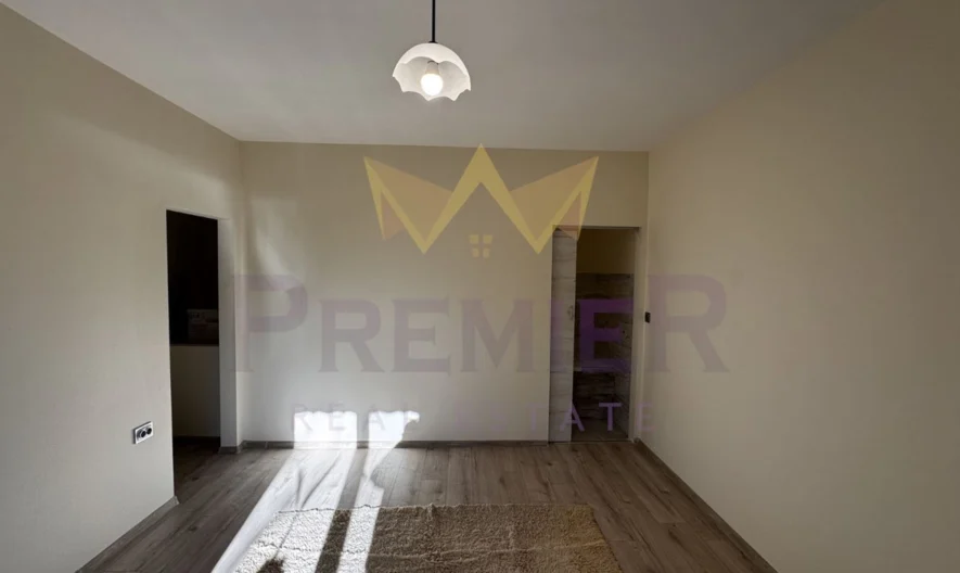 Къща -  - снимка 12 - Имоти Премиер