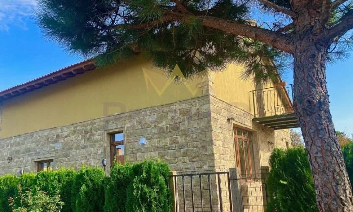 Къща -  - снимка 12 - Имоти Премиер