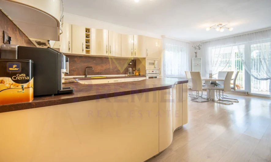 Къща -  - снимка 12 - Имоти Премиер