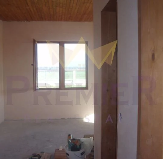 Къща (130кв.м.) с просторен двор (1000кв.м.) в с. Селце, област Добрич. -  - снимка 6 - Имоти Премиер