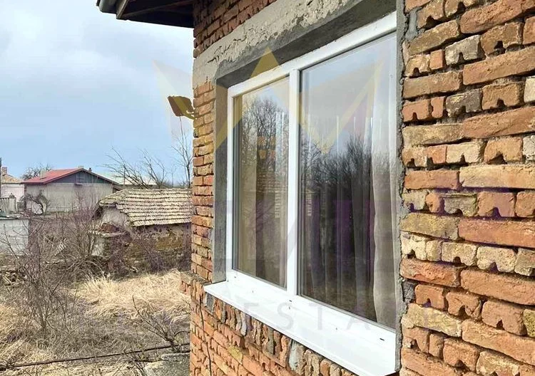 Къща 160 м2 в с. Караманите, общ. Вълчи Дол -  - снимка 11 - Имоти Премиер