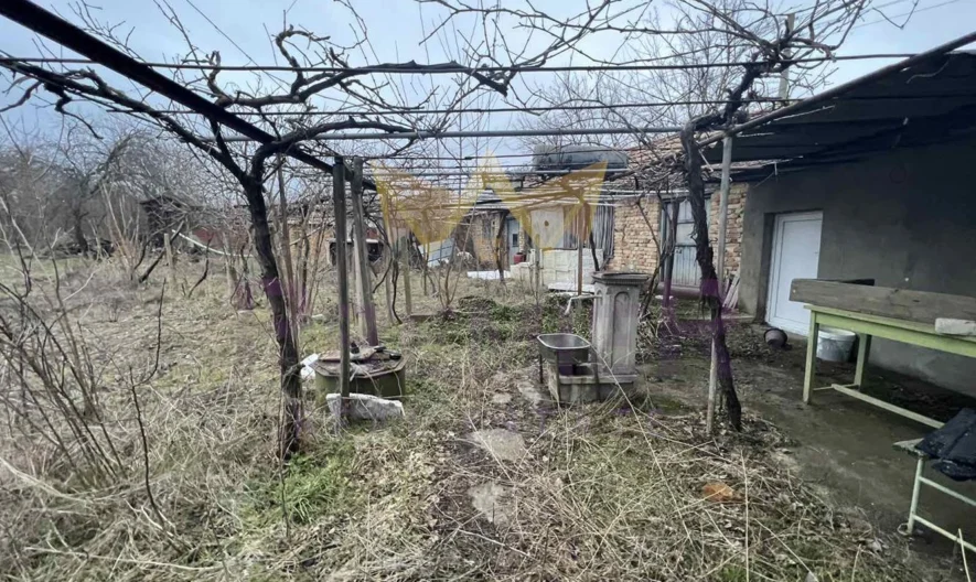 Къща 160 м2 в с. Караманите, общ. Вълчи Дол -  - снимка 7 - Имоти Премиер