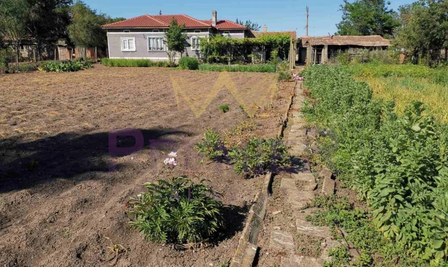 Къща -  - снимка 2 - Имоти Премиер