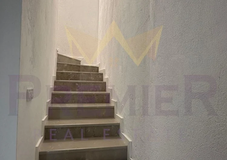 Къща - - снимка 22 - Имоти Премиер