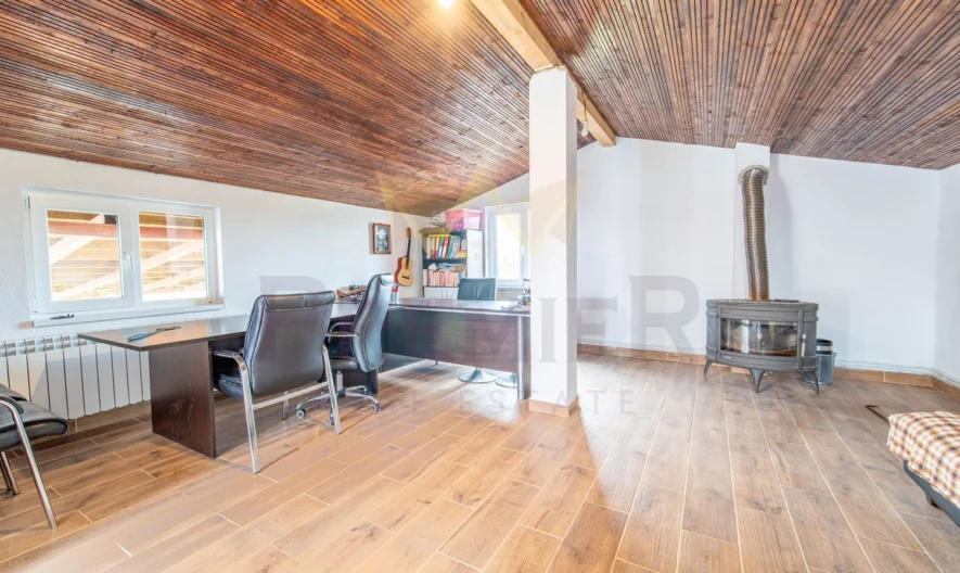 Къща -  - снимка 25 - Имоти Премиер