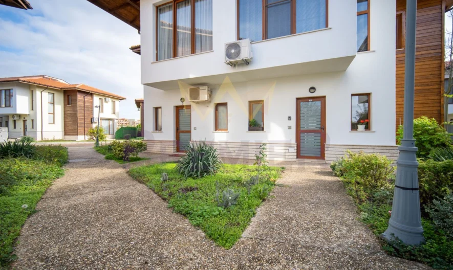 Къща - - снимка 28 - Имоти Премиер