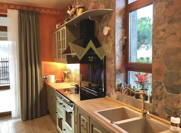 Къща -  - снимка 3 - Имоти Премиер