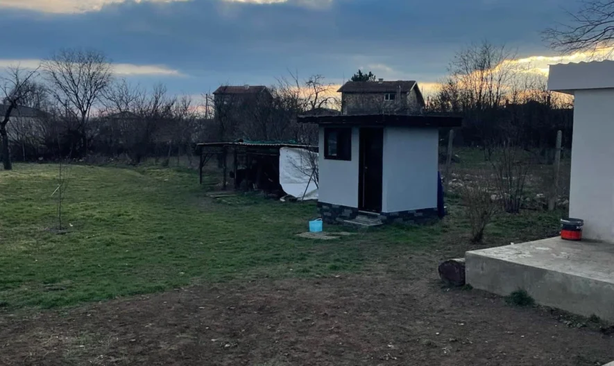 Къща 35кв.м. парцел-1600кв.м. гр. Суворово -  - снимка 1 - Имоти Премиер