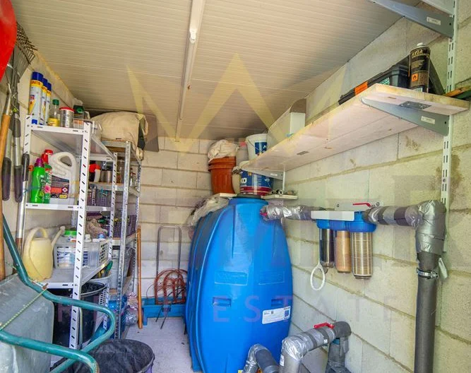 Къща -  - снимка 36 - Имоти Премиер