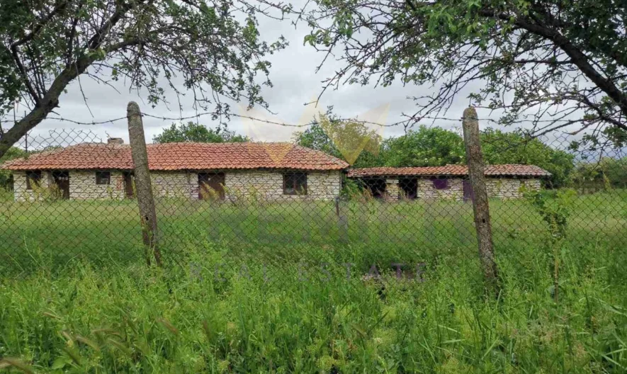 Къща - - снимка 4 - Имоти Премиер