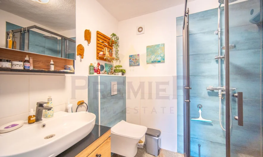 Къща (69 кв.м.) до ключ с двор (800 кв.м.) в с. Змеево, общ. Балчик, обл. Добрич -  - снимка 21 - Имоти Премиер