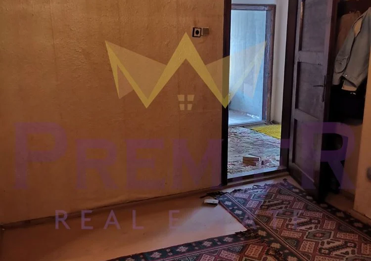 Къща - - снимка 7 - Имоти Премиер