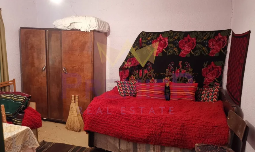 Къща -  - снимка 8 - Имоти Премиер