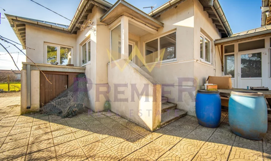 Къща – частично обзаведена и топлоизолирана в с.Могилище, общ. Каварна, обл. Добрич -  - снимка 4 - Имоти Премиер