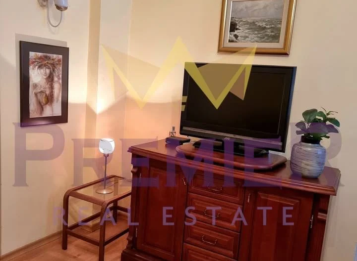 Къща – Център, Варна - - снимка 12 - Имоти Премиер