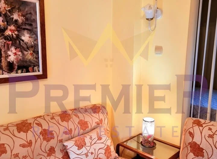 Къща – Център, Варна - - снимка 8 - Имоти Премиер