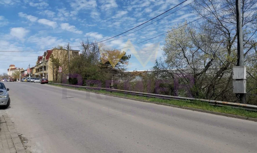 Къща - - снимка 9 - Имоти Премиер