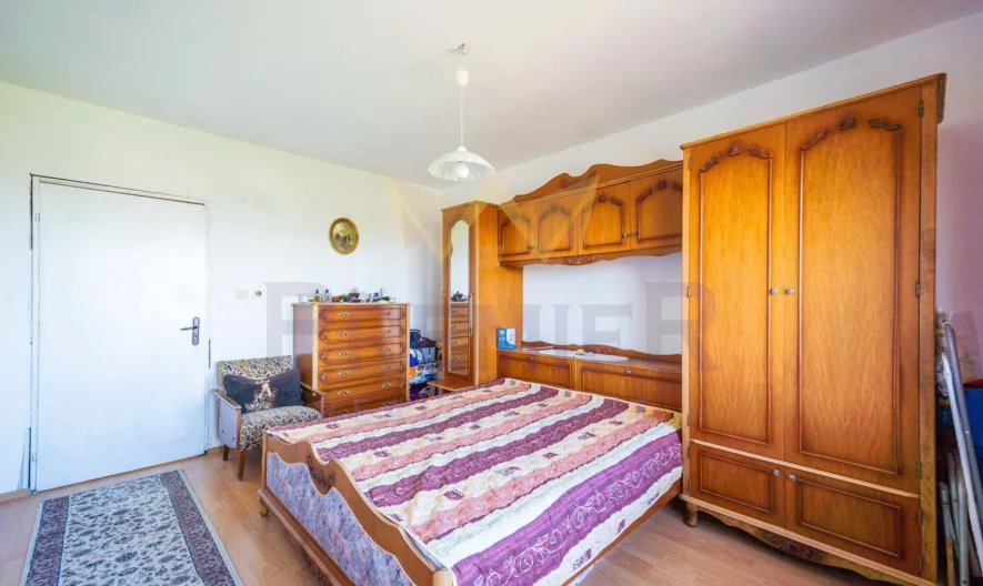 Къща - - снимка 9 - Имоти Премиер