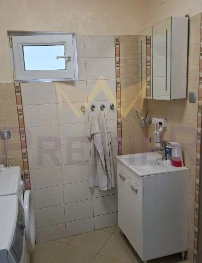 Къща гр. Аксаково. обл. Варна -  - снимка 9 - Имоти Премиер