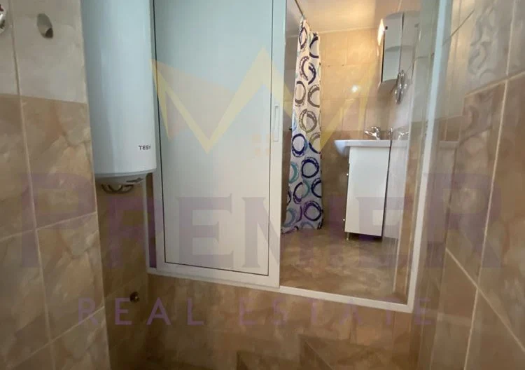 КЪЩА, КОЛХОЗЕН ПАЗАР -  - снимка 12 - Имоти Премиер