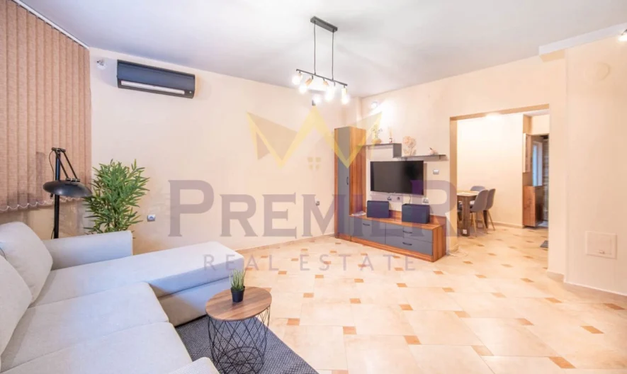 КЪЩА, КОЛХОЗЕН ПАЗАР -  - снимка 8 - Имоти Премиер