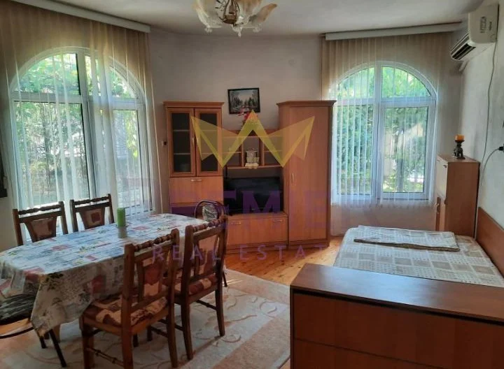 КЪЩА, КОНСТАНТИНОВО -  - снимка 1 - Имоти Премиер