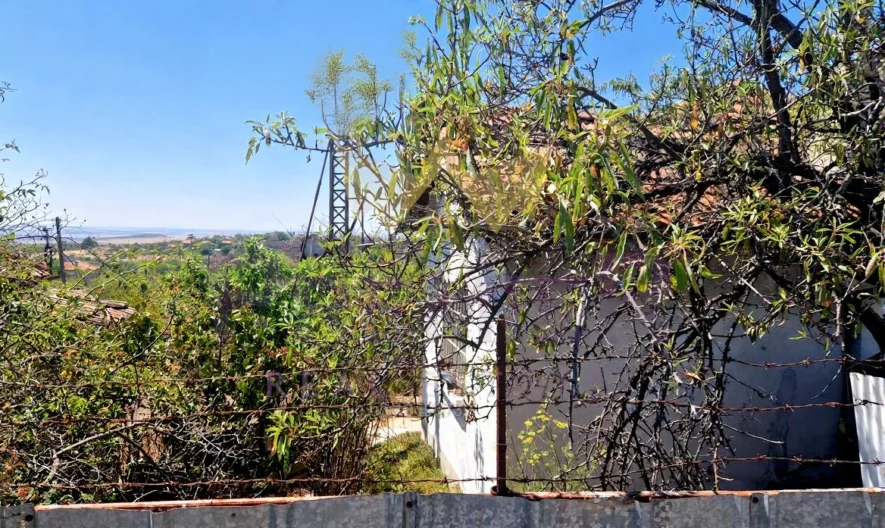 Къща кв. Банево, гр. Бургас -  - снимка 8 - Имоти Премиер