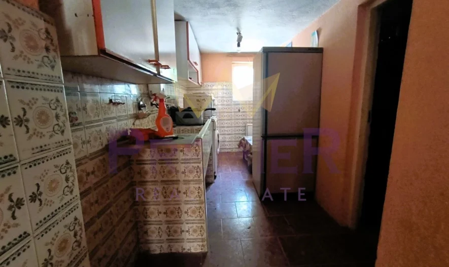 Къща ,   кв.Трошево   гр Варна -  - снимка 5 - Имоти Премиер