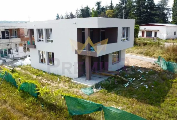 Агенция за недвижими имоти - Имоти Премиер - имот - 921622, Цена: 195000 EUR