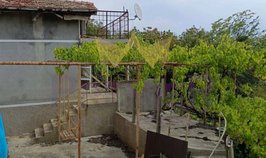 Къща м-т Манастирски рид -  - снимка 2 - Имоти Премиер