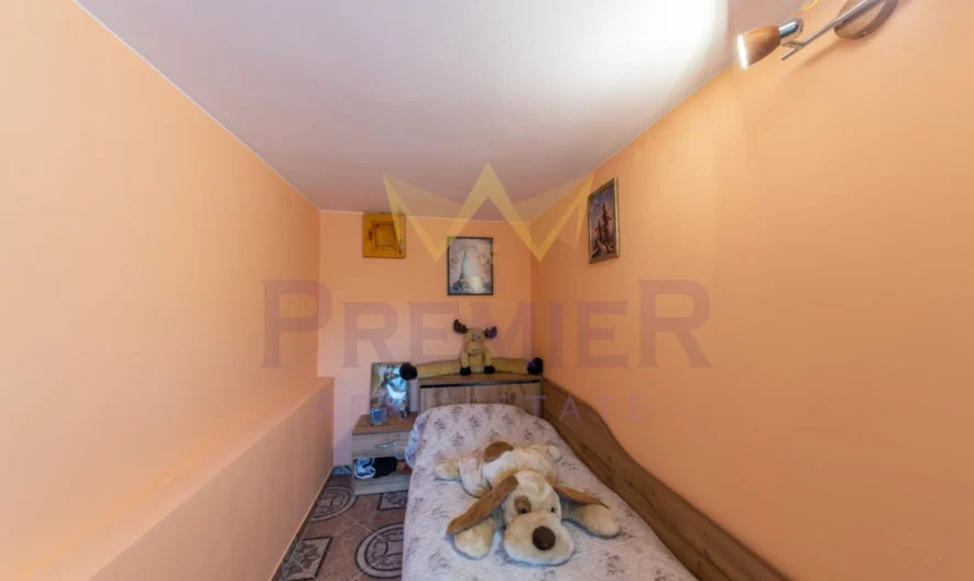 Къща м-т Траката -  - снимка 13 - Имоти Премиер