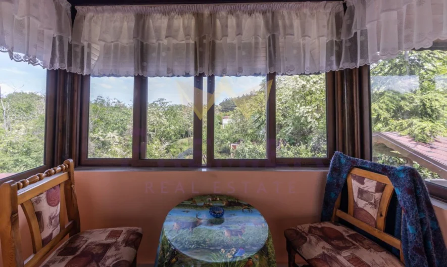 Къща м-т Траката 160кв.м -  - снимка 21 - Имоти Премиер