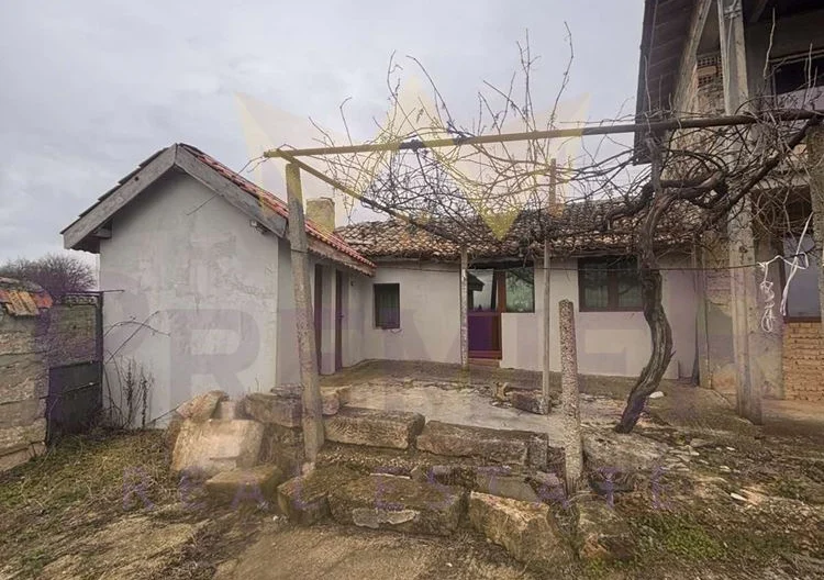 Къща на два етажа в с. Николаевка - - снимка 2 - Имоти Премиер