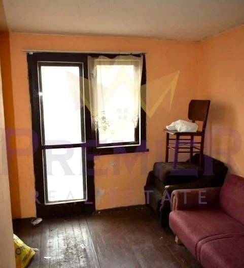 Къща на минути от София в село Световрачене - - снимка 8 - Имоти Премиер