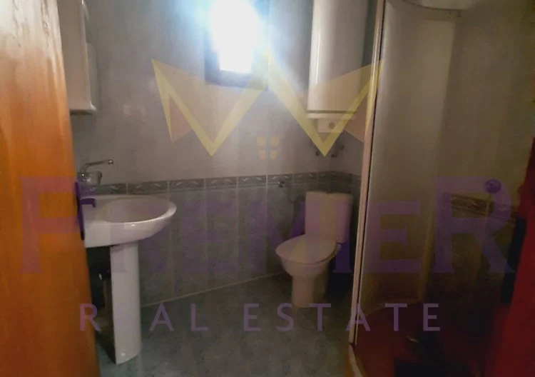 Къща на три етажа с.Долище - - снимка 22 - Имоти Премиер