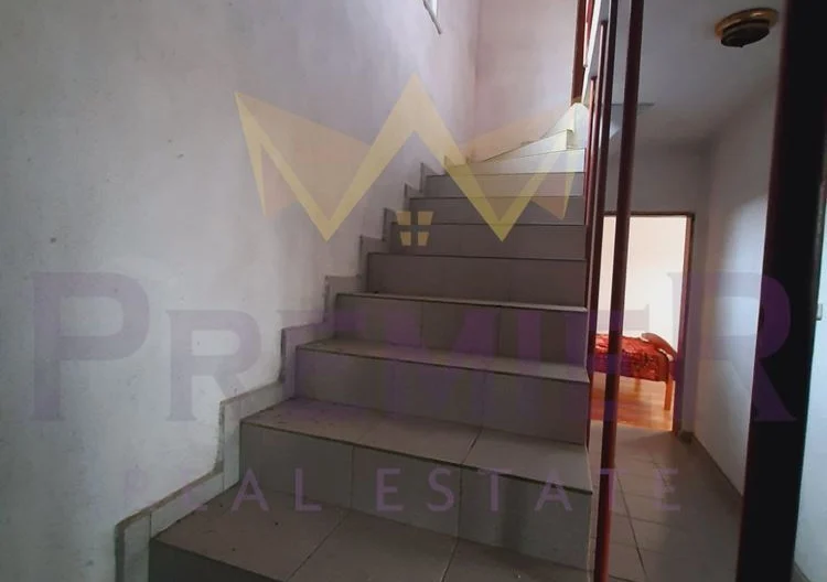 Къща на три етажа с.Долище - - снимка 28 - Имоти Премиер