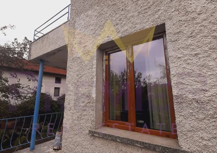 Къща на три етажа с.Долище - - снимка 34 - Имоти Премиер